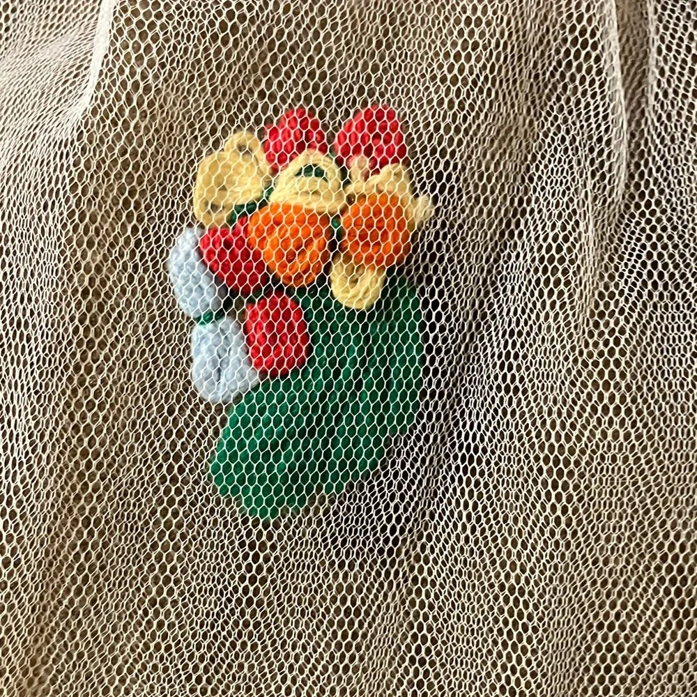 Vintage apron netting with yarn decoration and satin tie sheer 1960’s